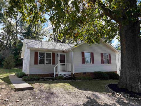 Photo of 321 Westwood Blvd, Staunton, VA 24401 (MLS # 669937)