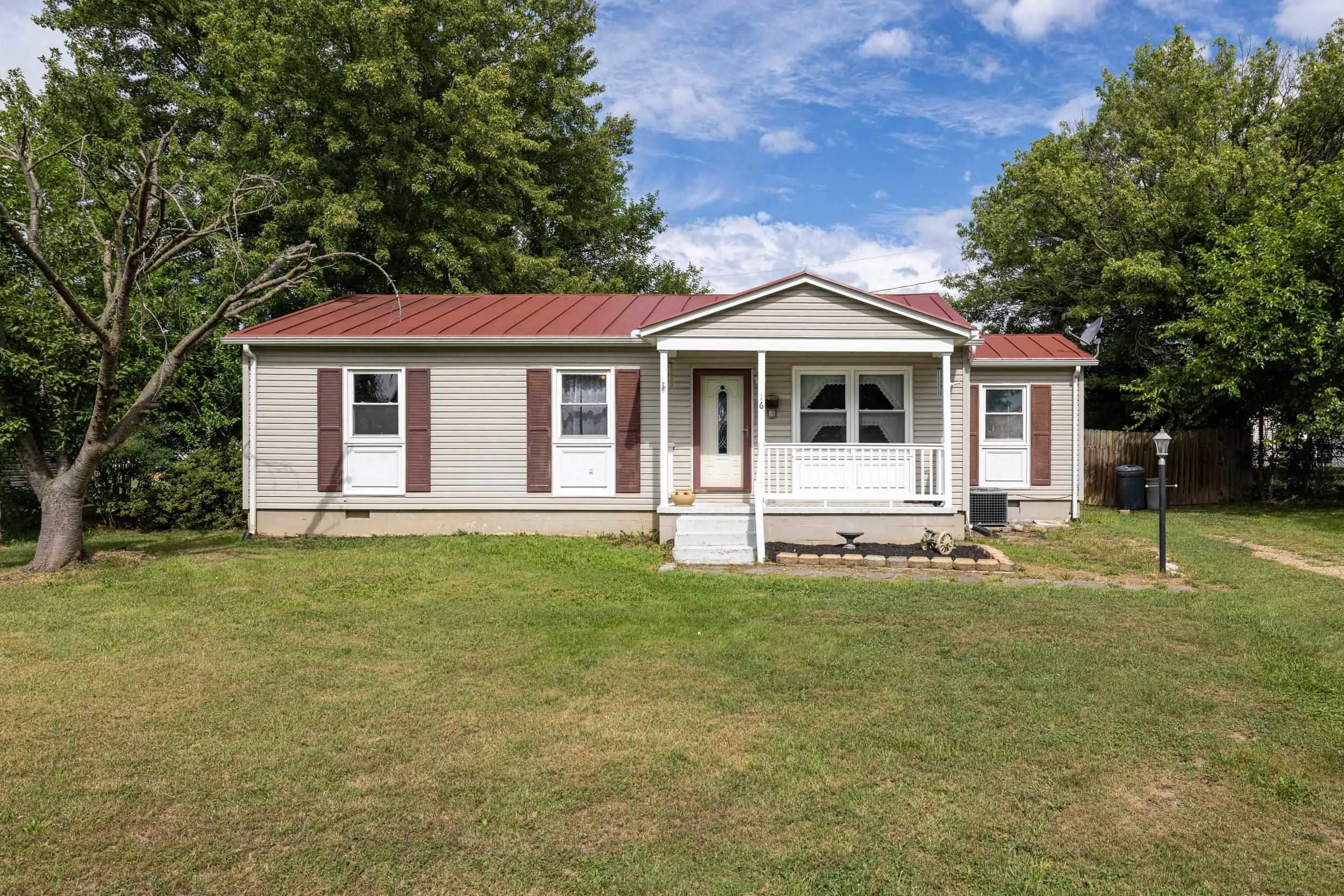 16 Shen Valley Dr