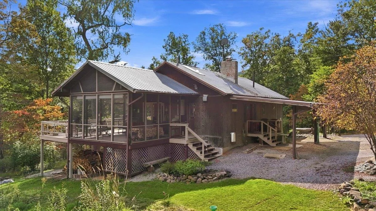 10375 Genoa Rd