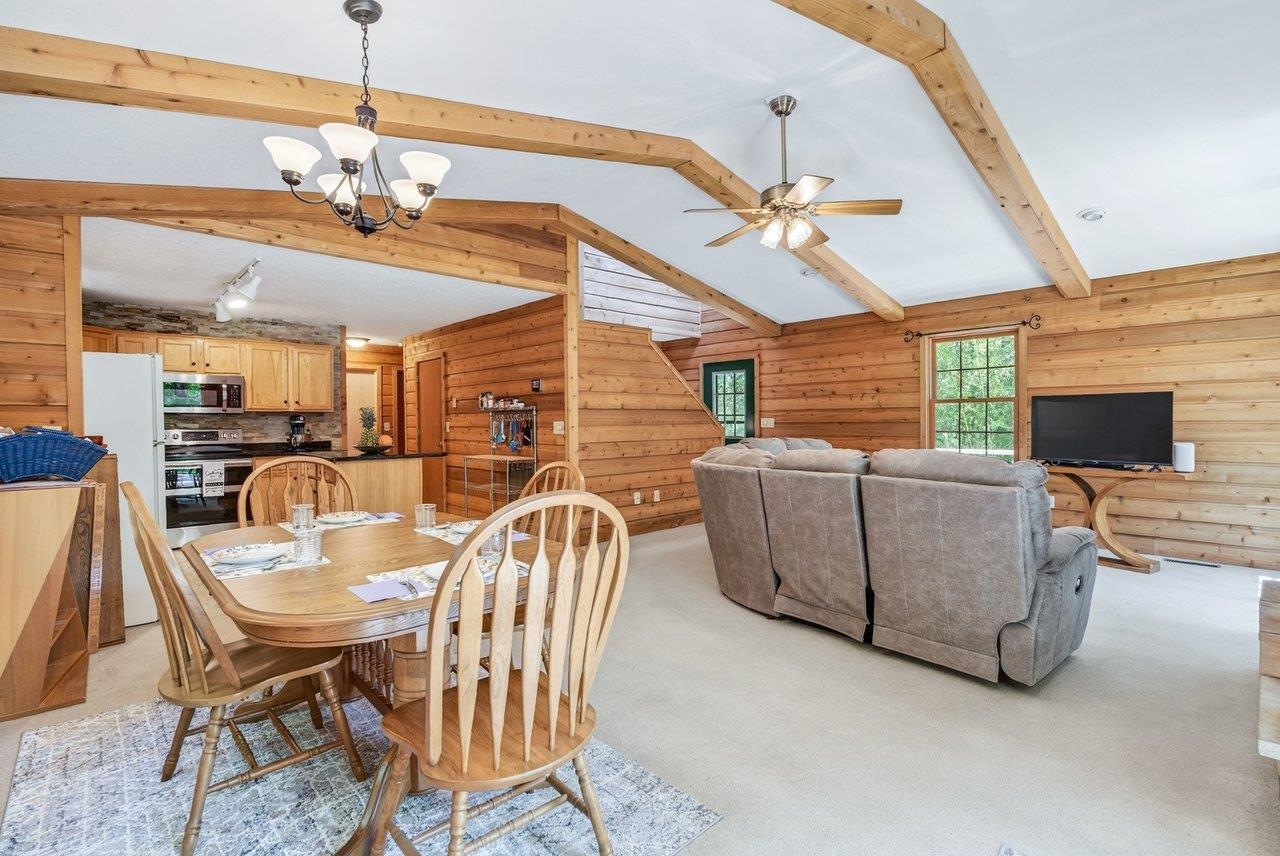 2731 LANIER LN