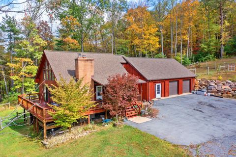 Photo of 65 Cubbley Rd, Hot Springs, VA 24445 (MLS # 669973)