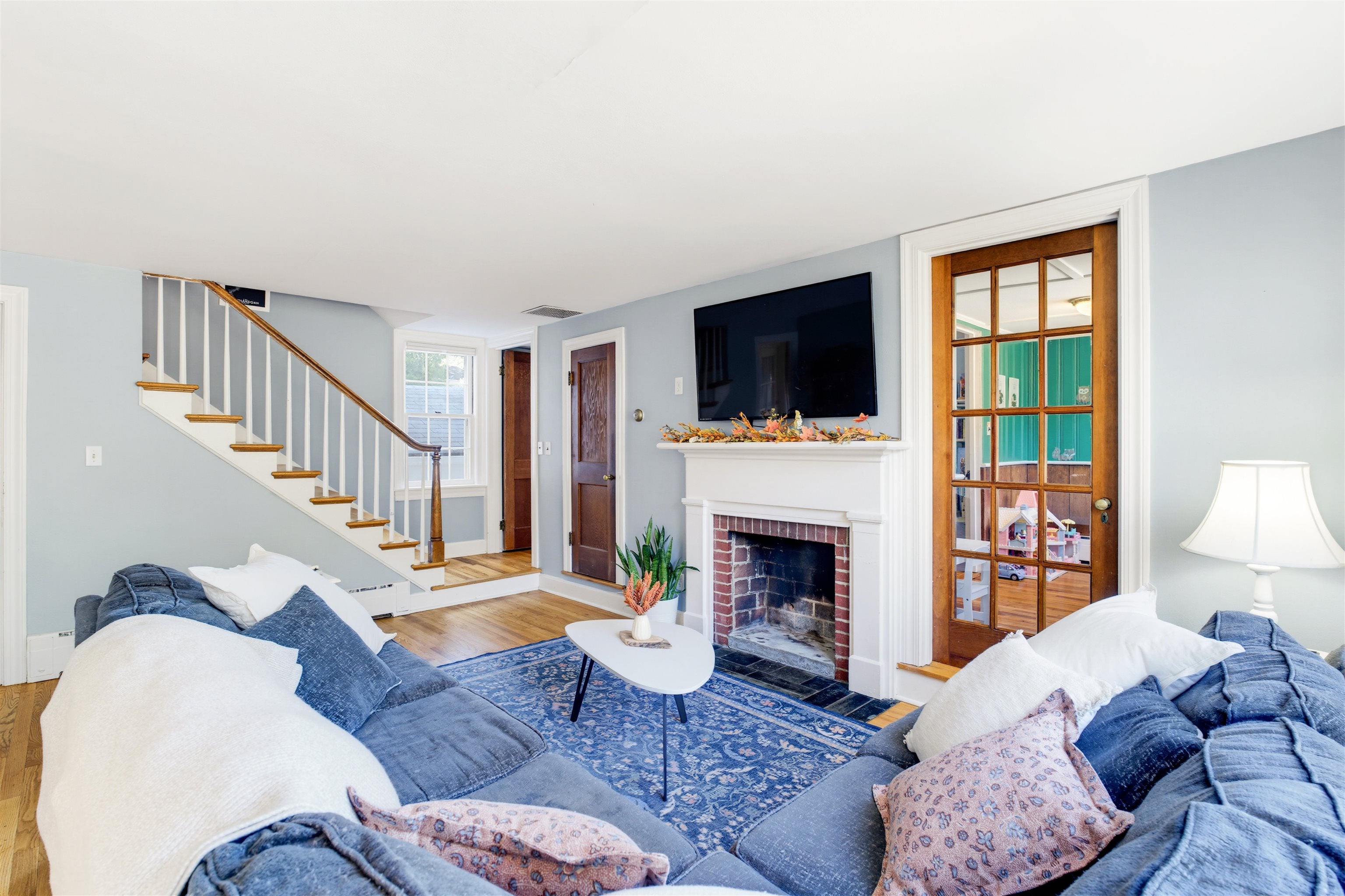 104 HARPER CT