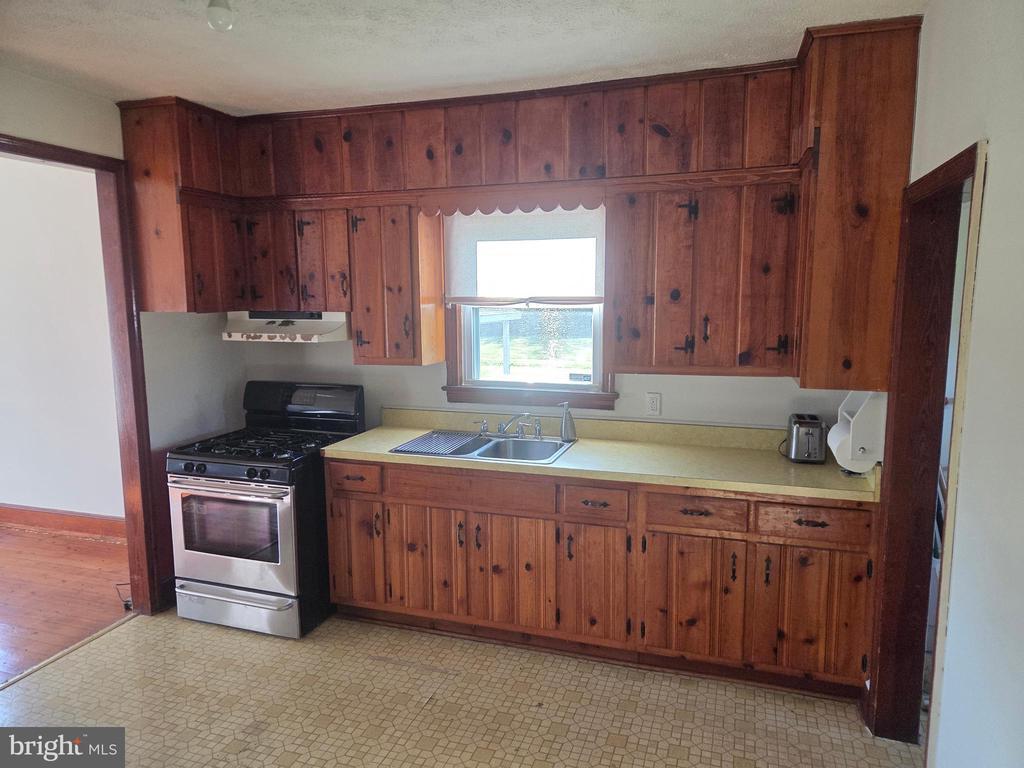 13841 KELLYS FORD RD