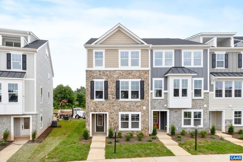 Photo of 104 Park Ridge Dr, Crozet, VA 22932 (MLS # 668828)