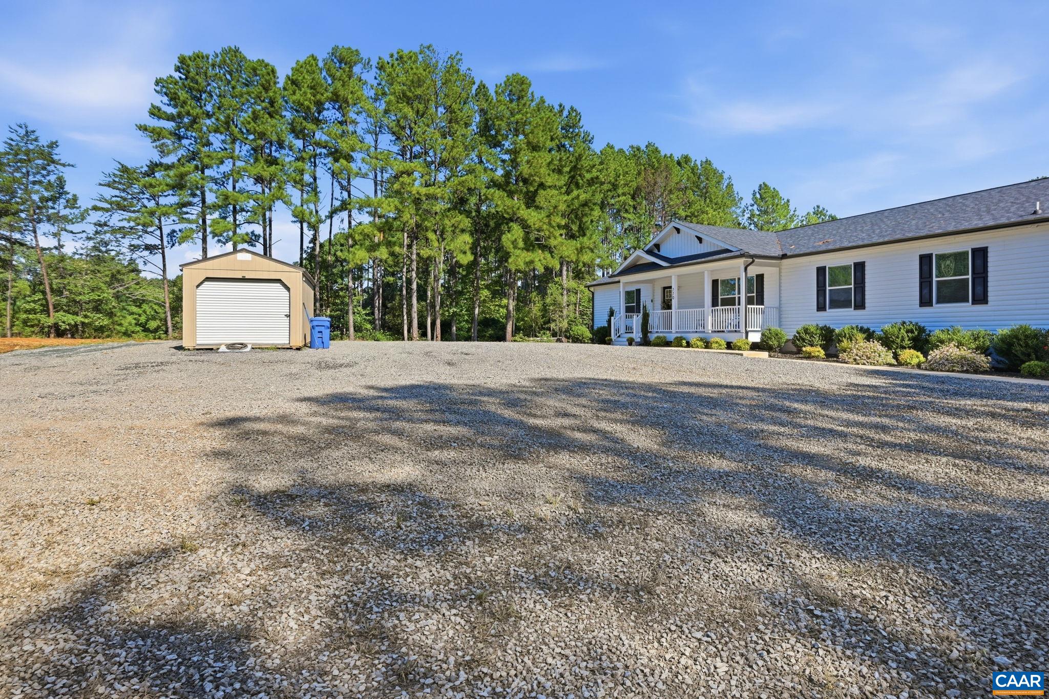 770 COLES ROLLING RD