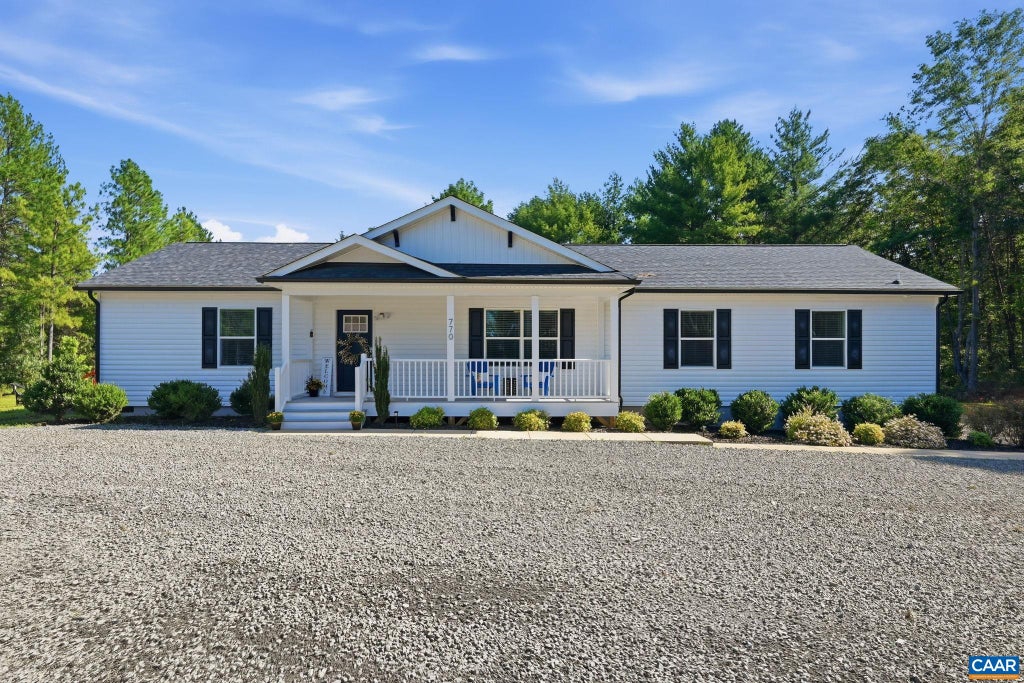 Photo of 770 Coles Rolling Rd, Scottsville, VA 24590 (MLS # 681638)