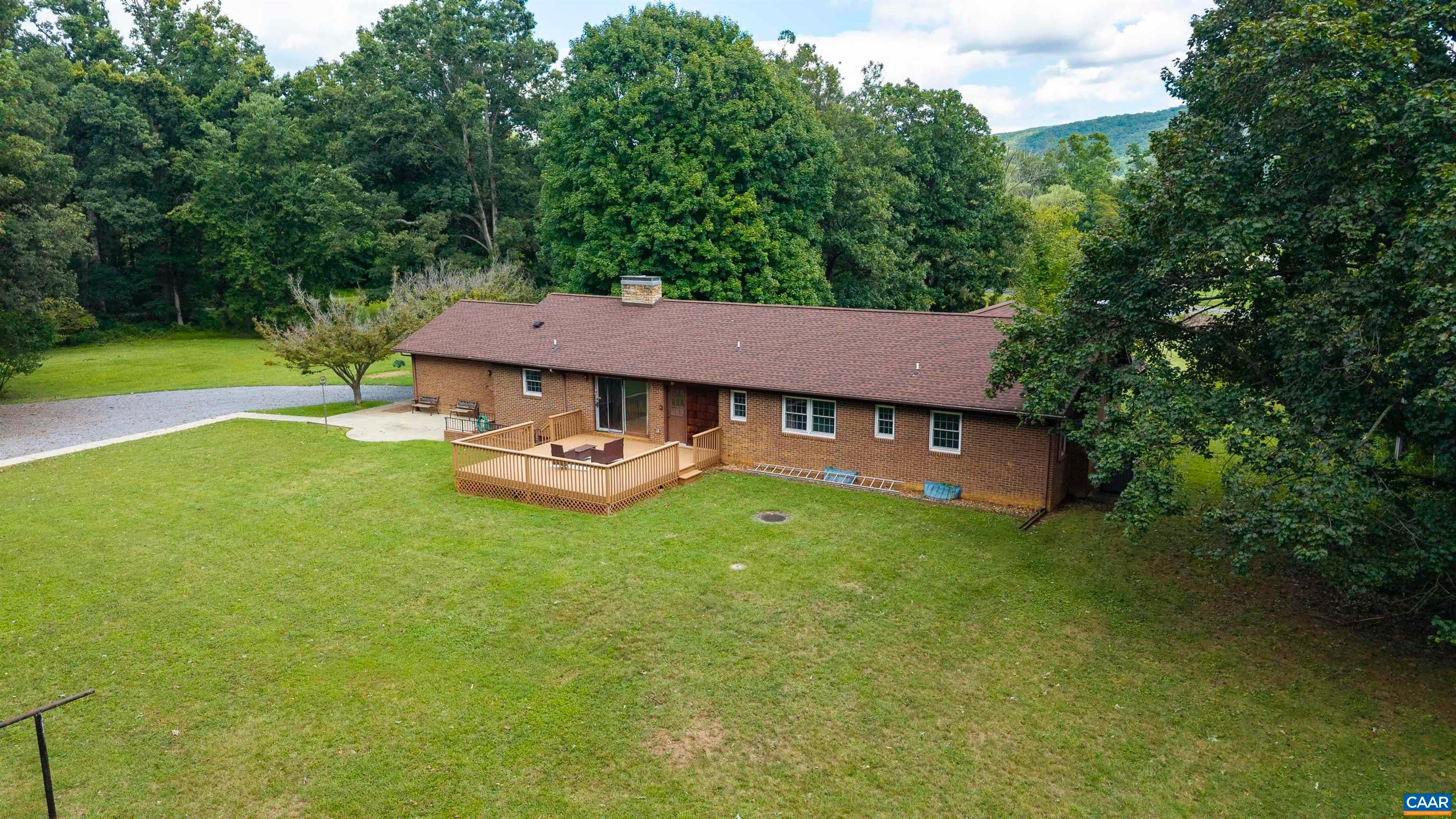 4015 FOX MOUNTAIN RD