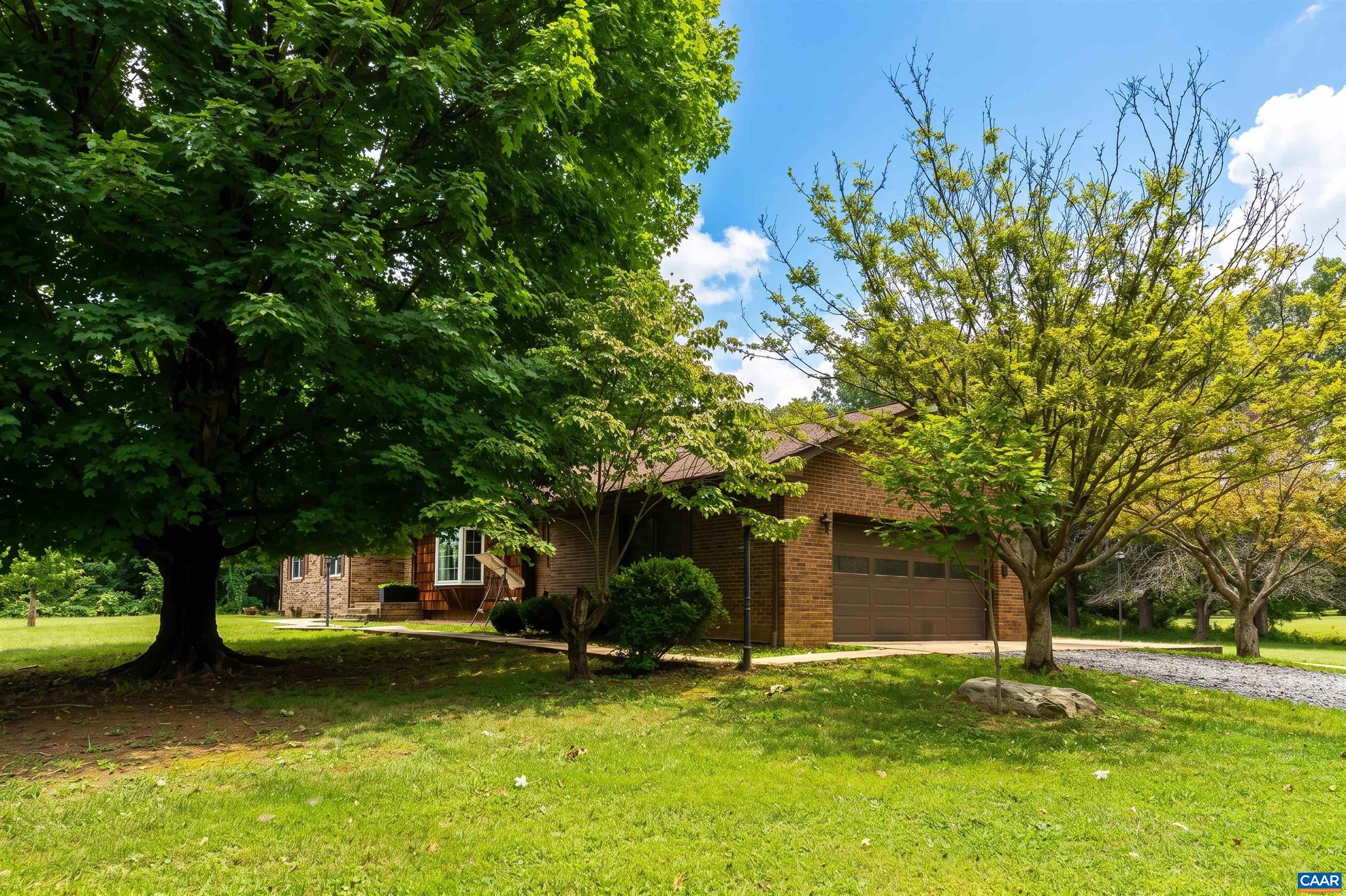 4015 FOX MOUNTAIN RD