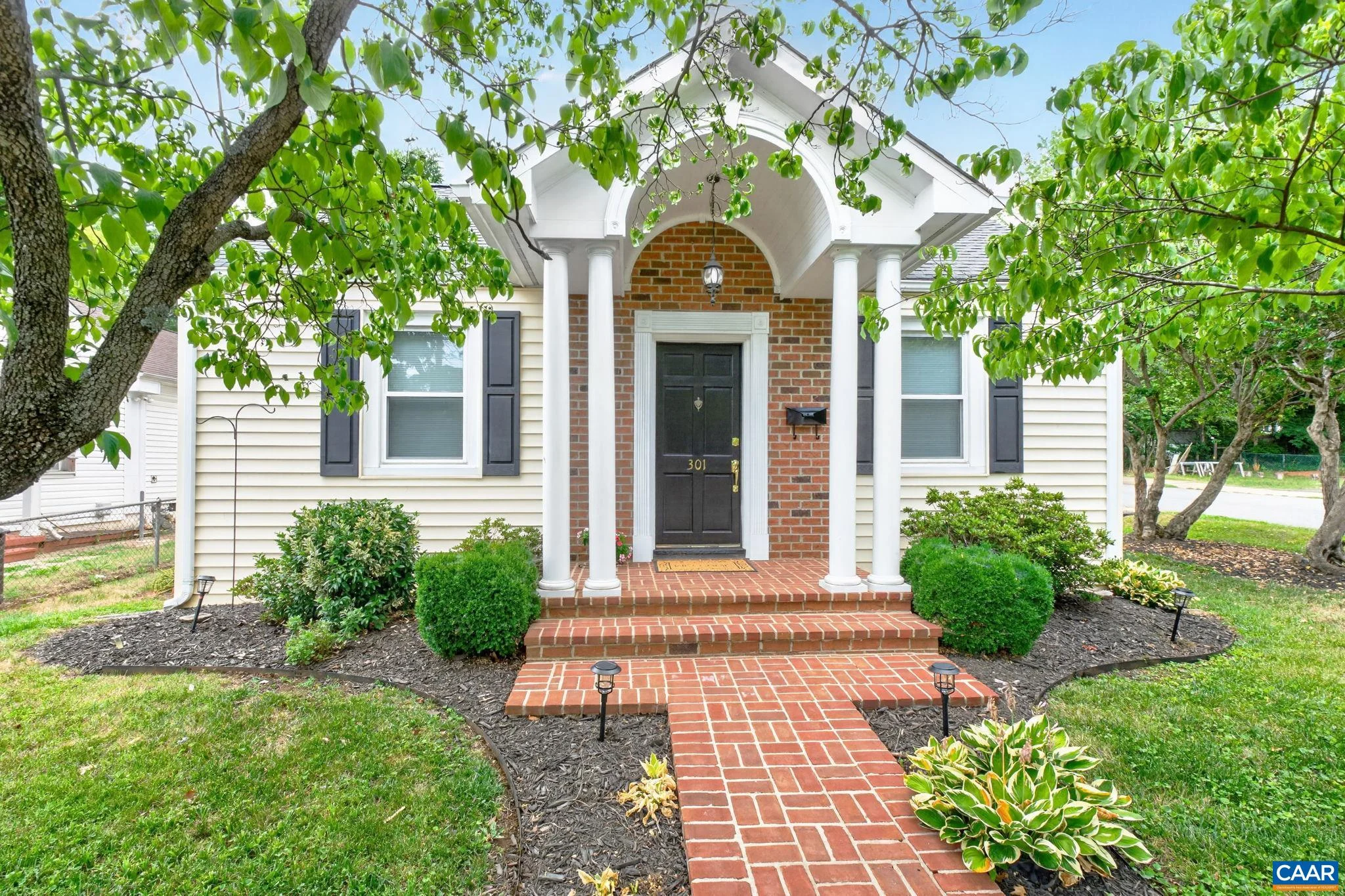 301 Meade Ave