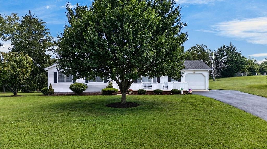 24 WARREN CIR