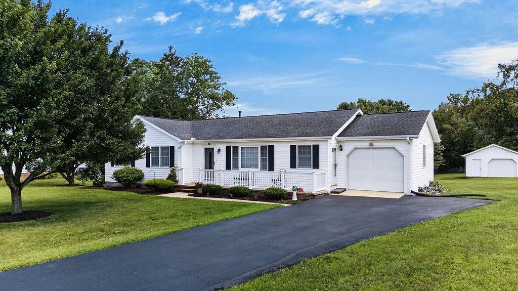 24 WARREN CIR