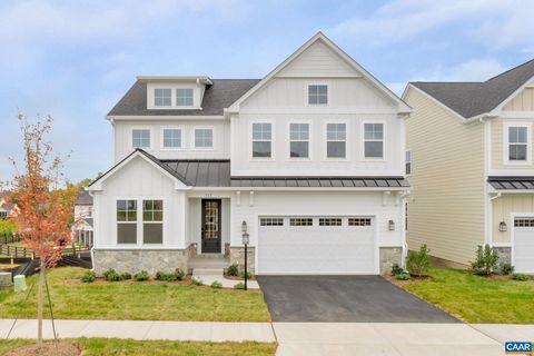 Photo of K2-18E Stadler Terrace, Zion Crossroads, VA 22942 (MLS # 663208)