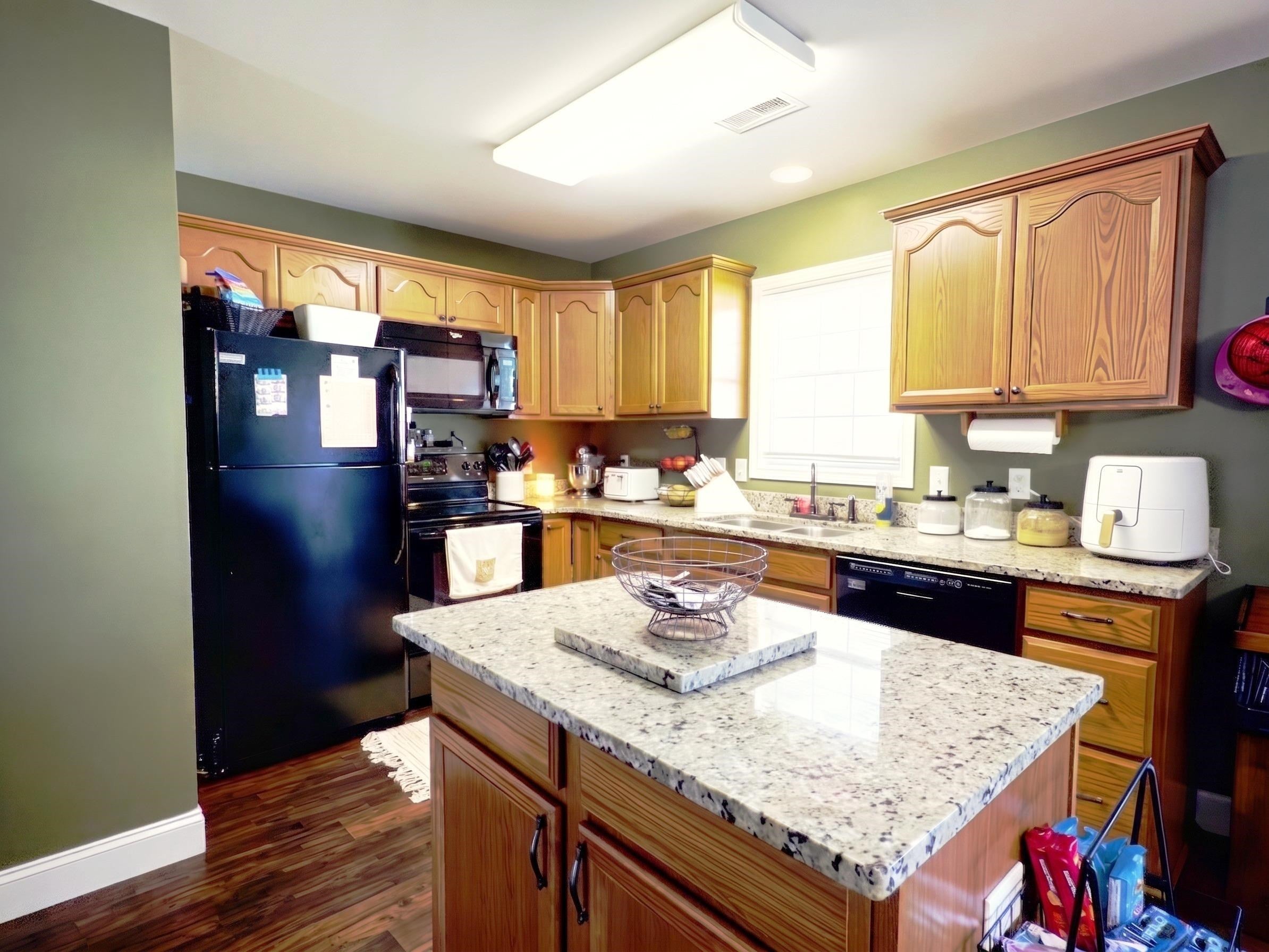 803 CARSON CIR