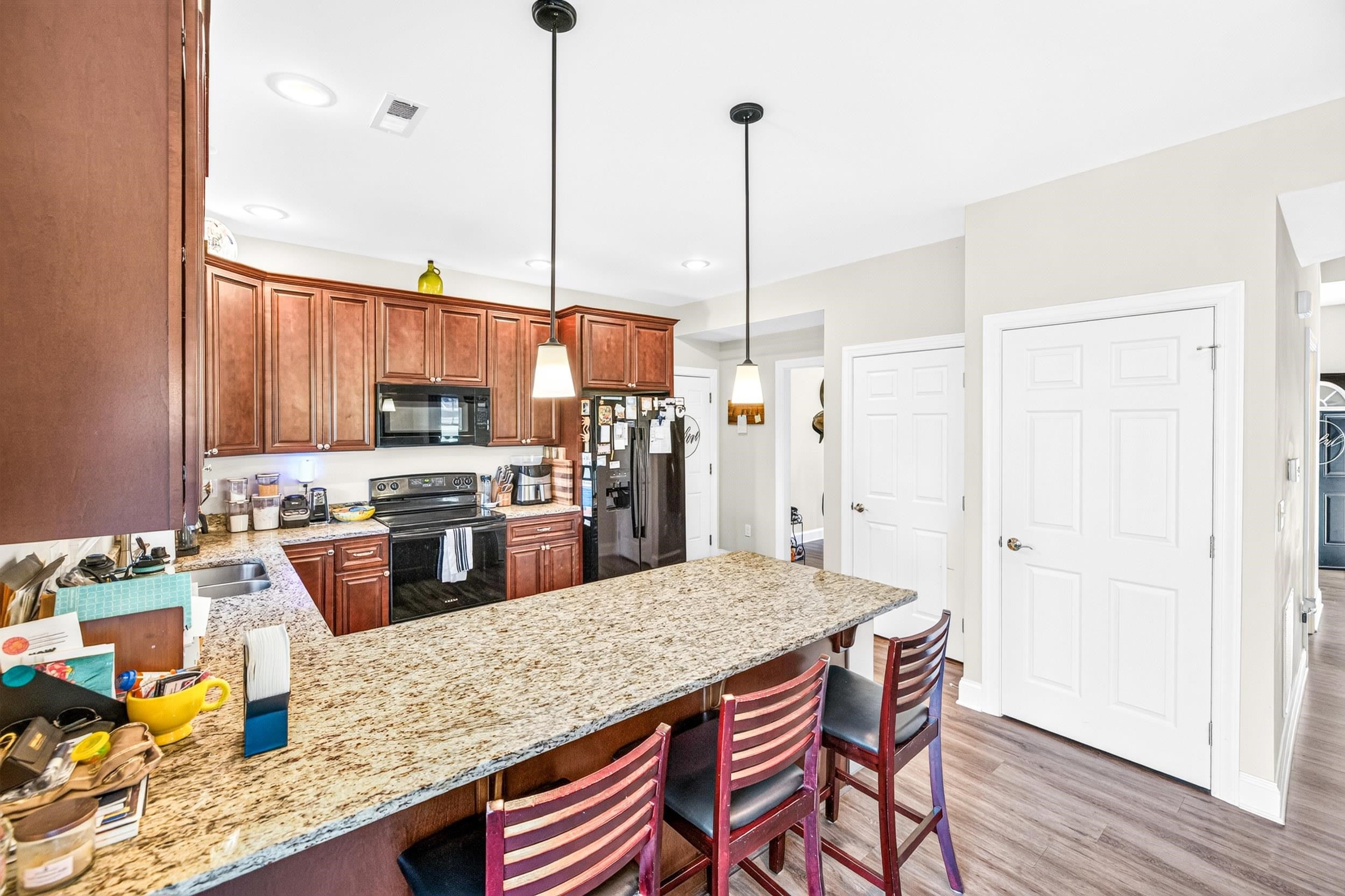 1250 COTTAGE LANE RD