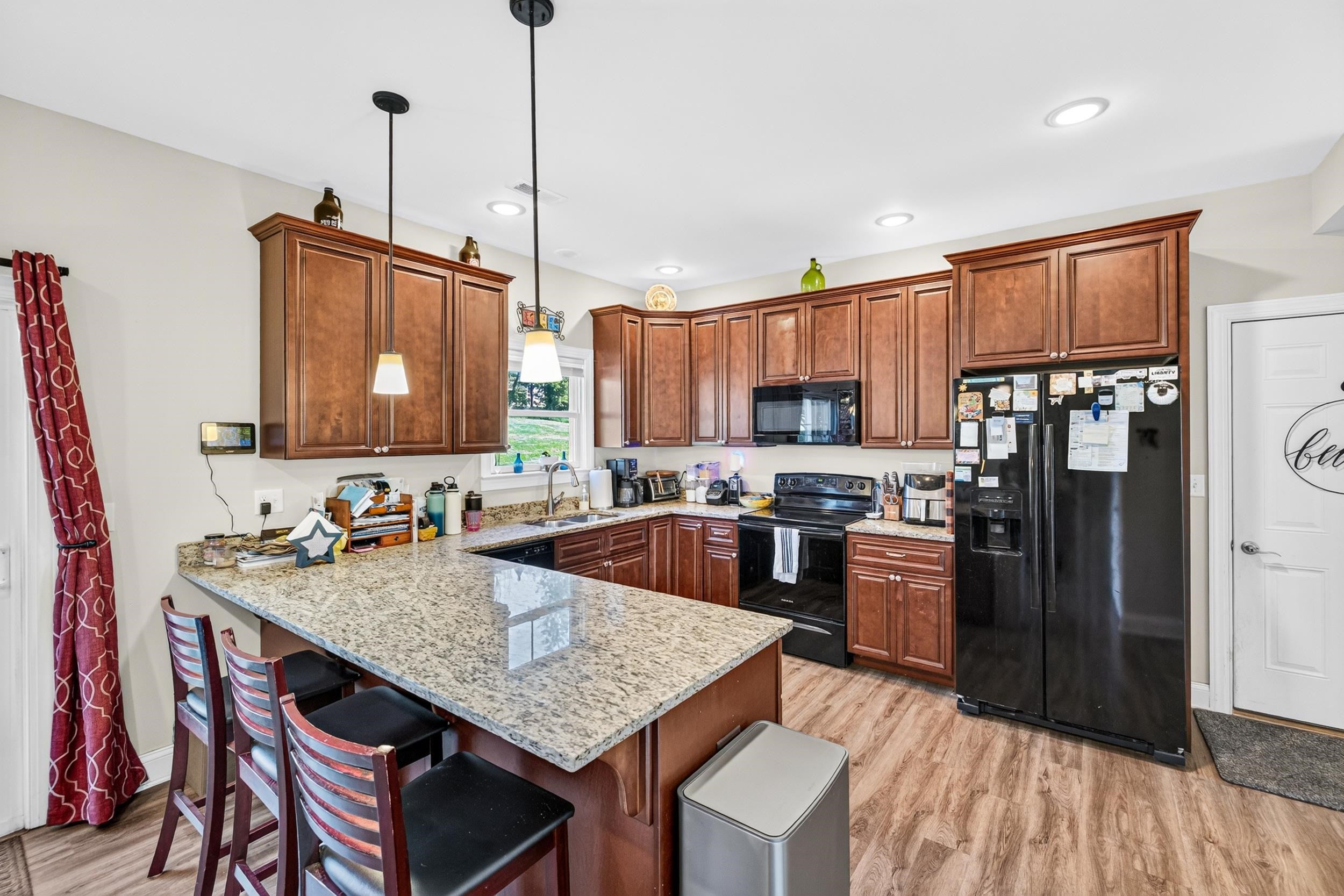 1250 COTTAGE LANE RD