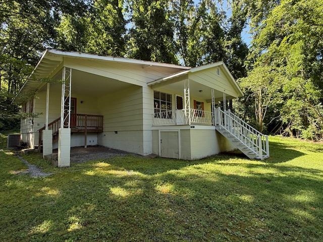 1921 LAKESHORE DR S