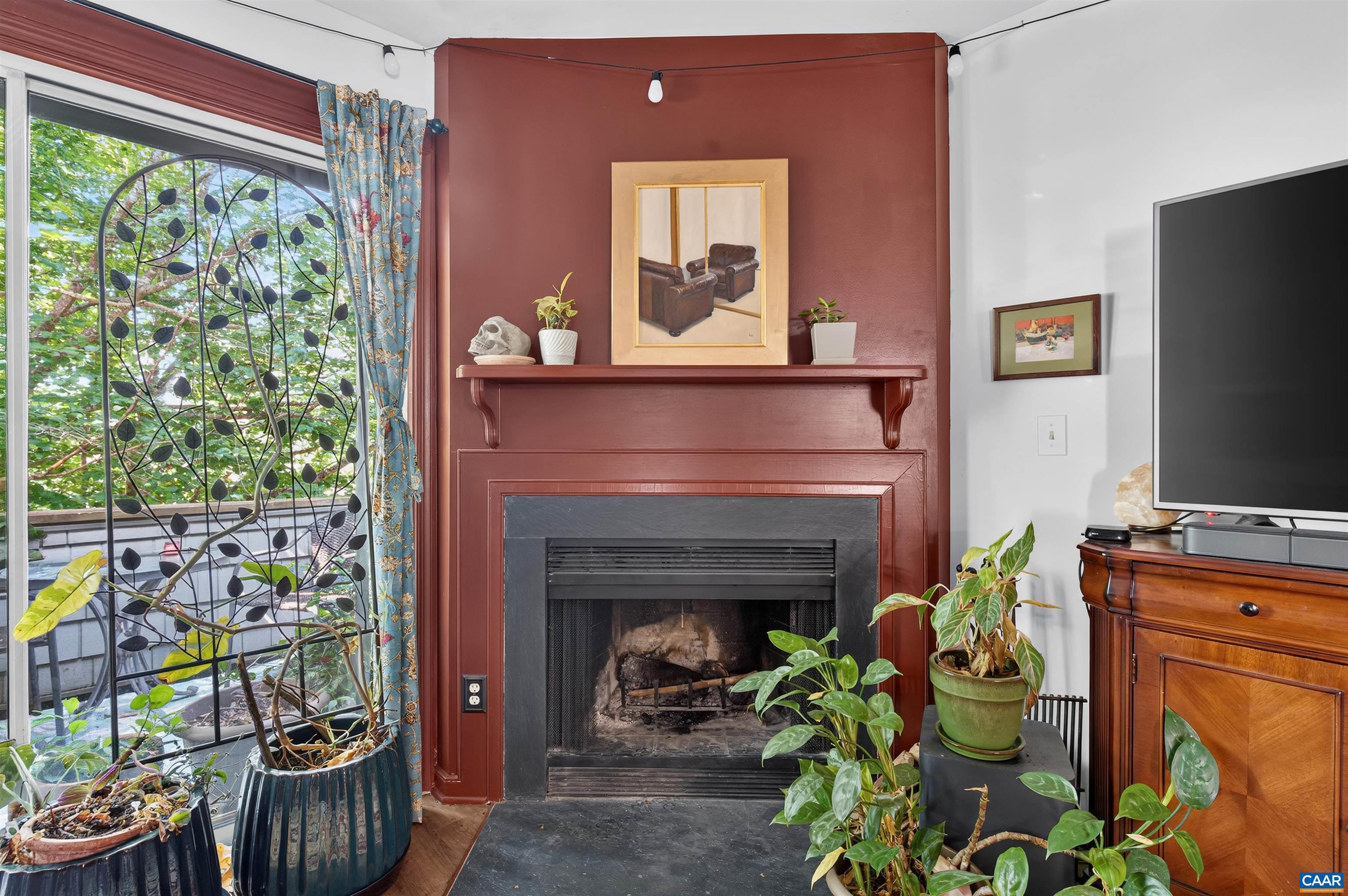 1226 CLIFDEN GREENE