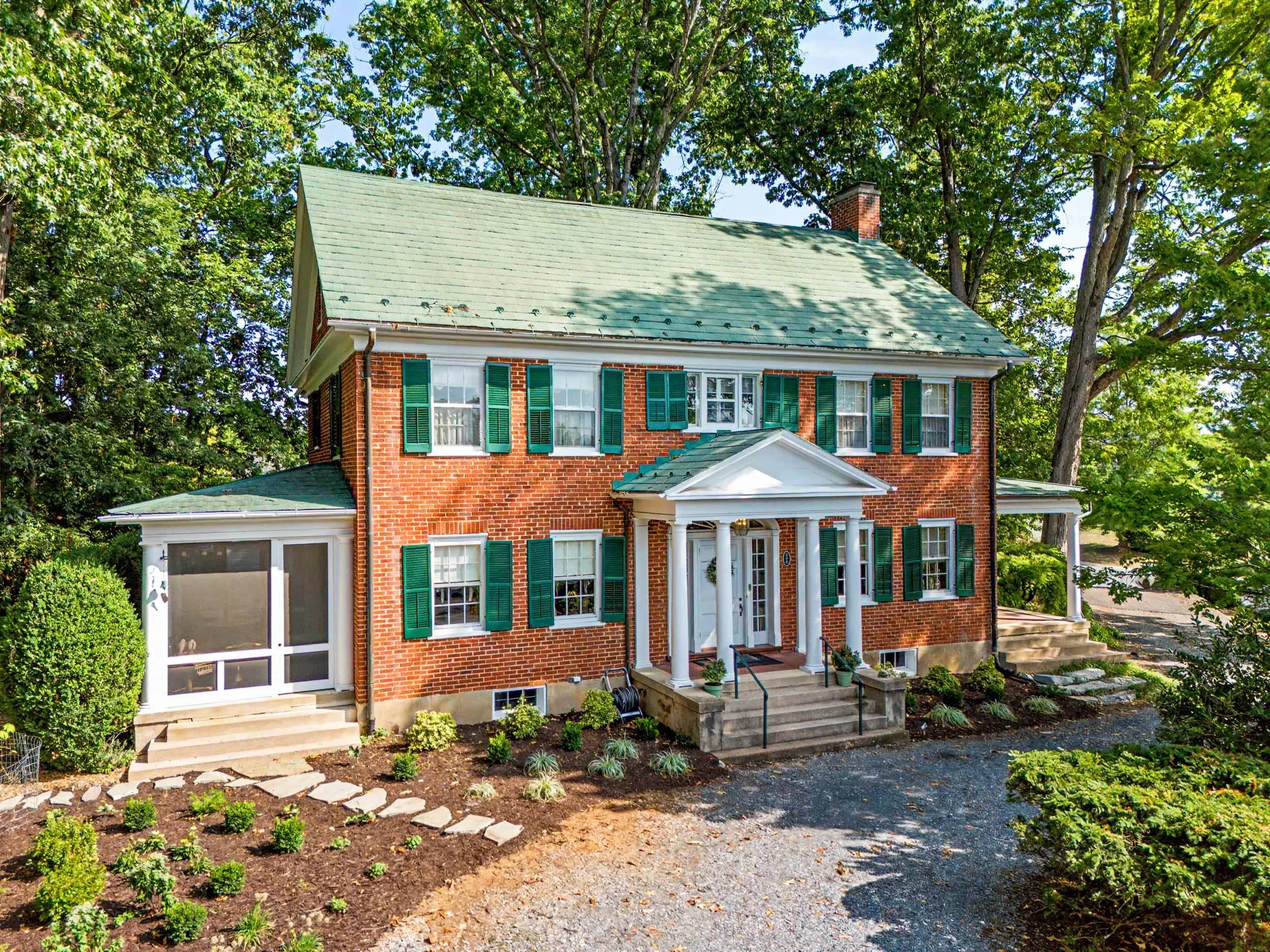 200 Forest Ridge Rd, Staunton, VA, 24401