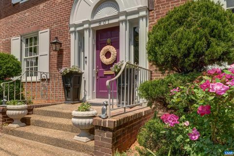 Photo of 801 Jefferson St E, Charlottesville, VA 22902 (MLS # 664621)