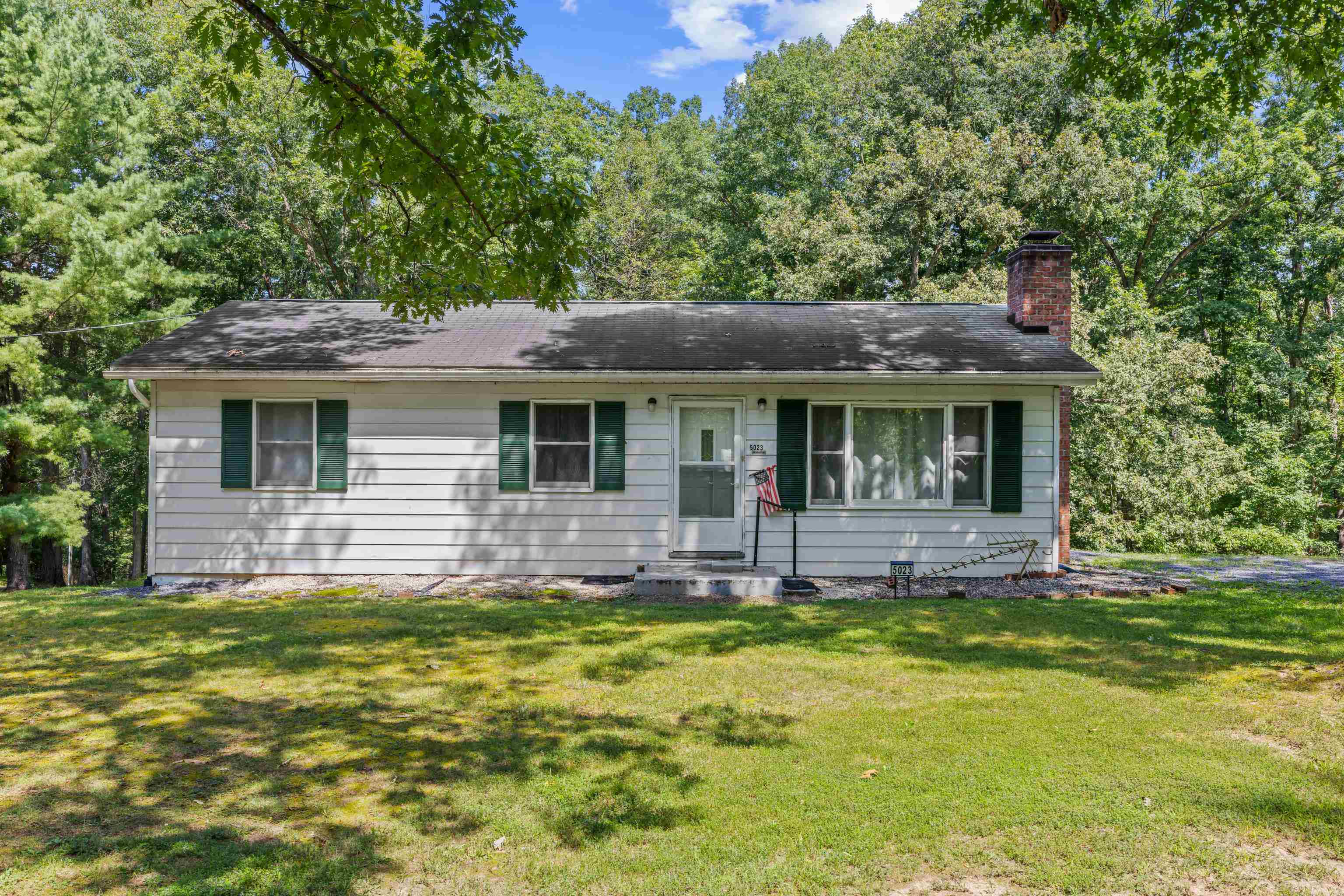 5023 SMITH CREEK RD