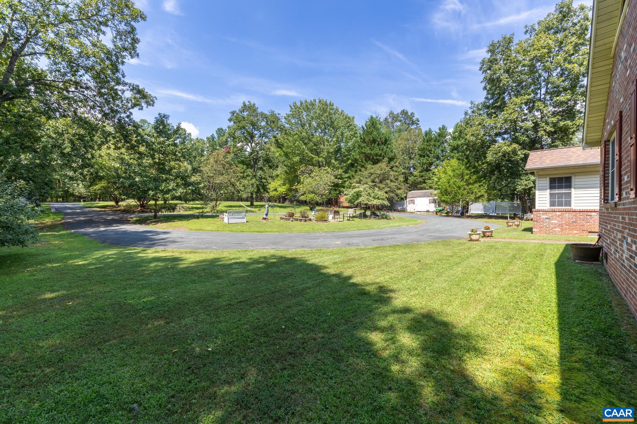 725 MECHUNK CREEK DR