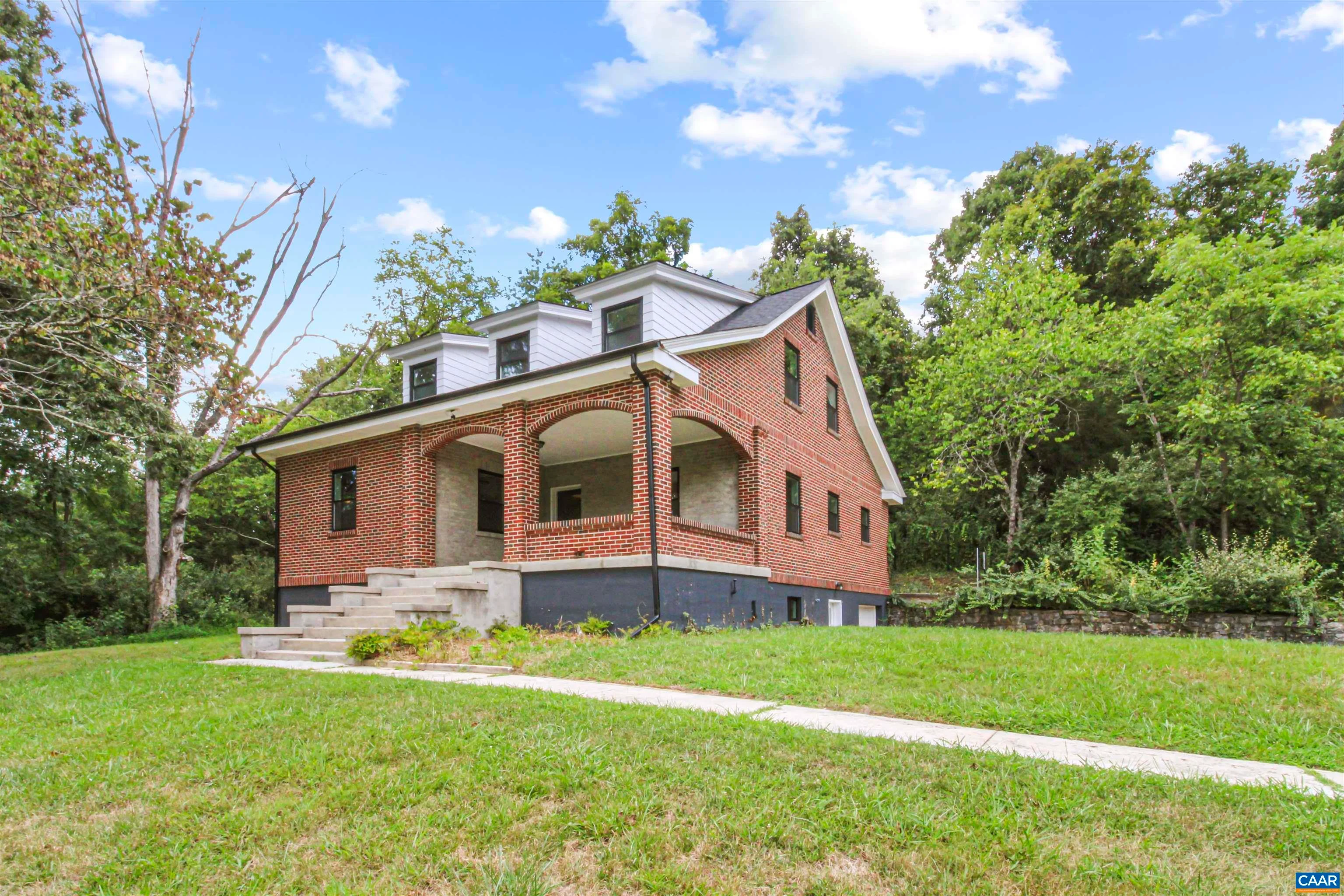 957 Wert Faulkner Hwy, Natural Bridge Station, VA, 24579