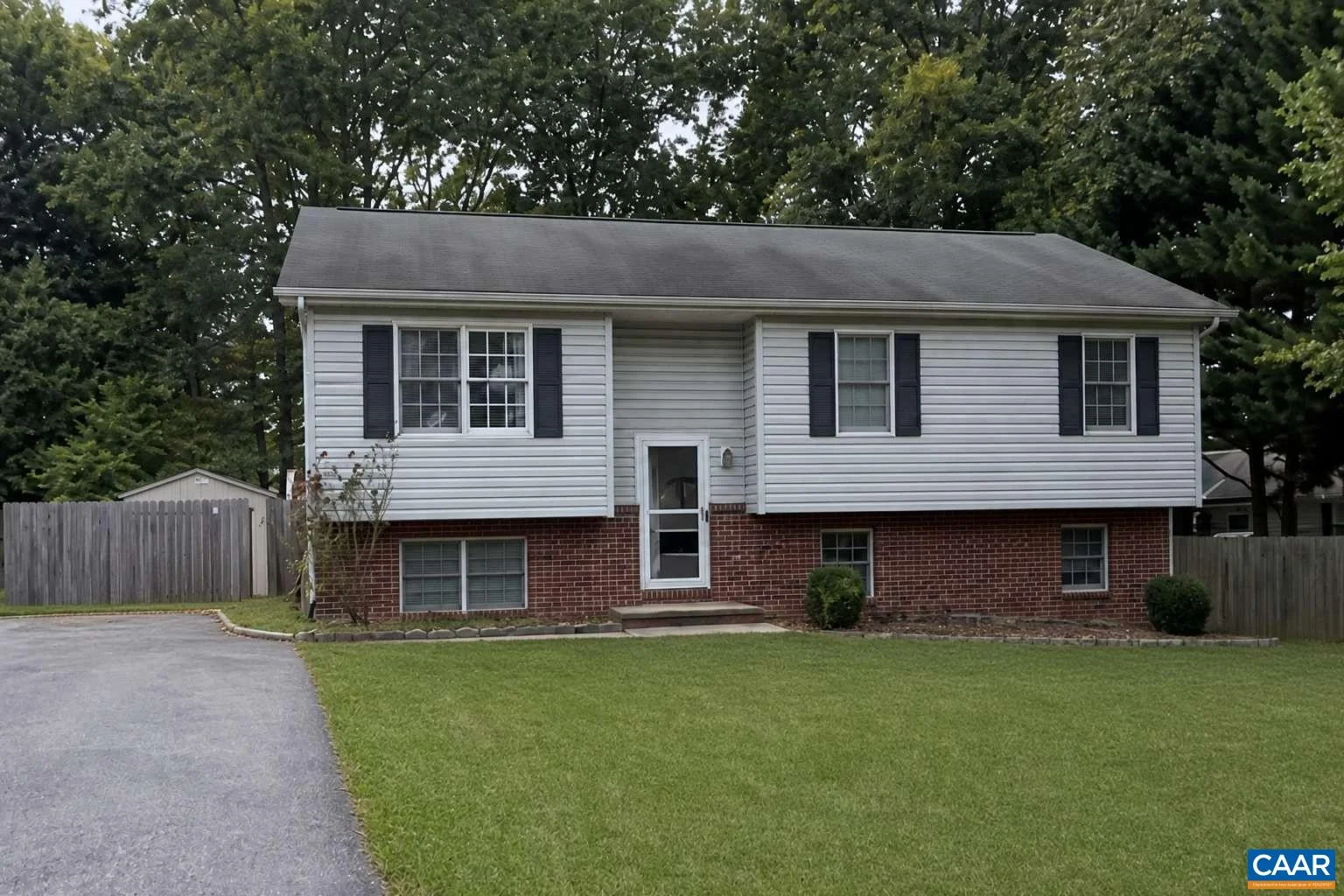 17 Ashton Dr