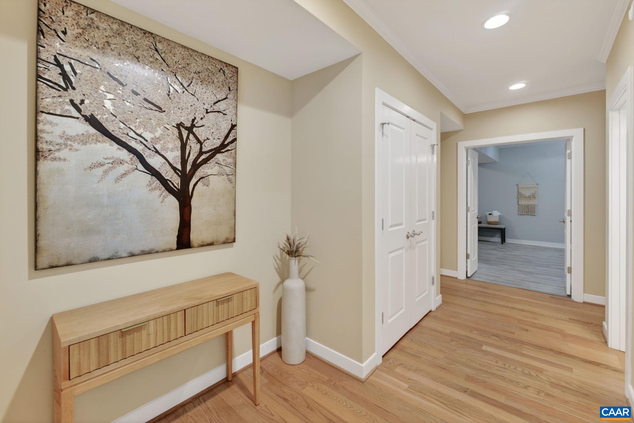 217 BROOKWOOD DR
