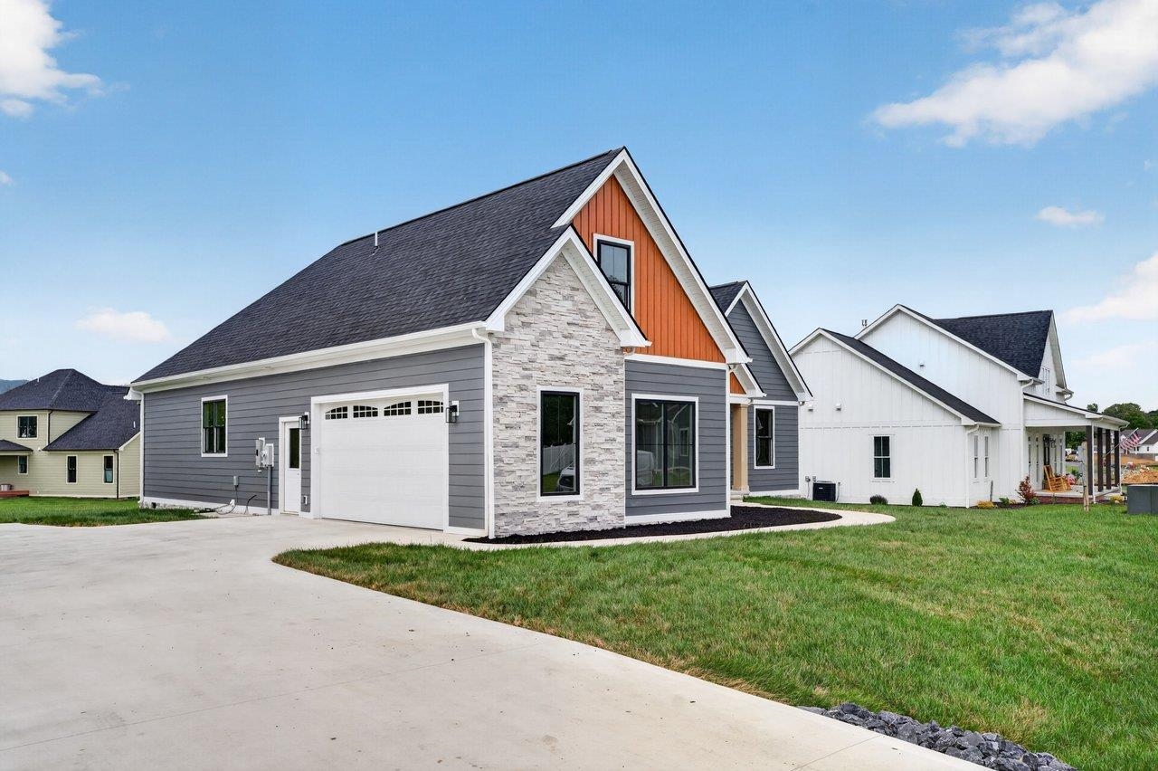 10275 DALMATIAN DR