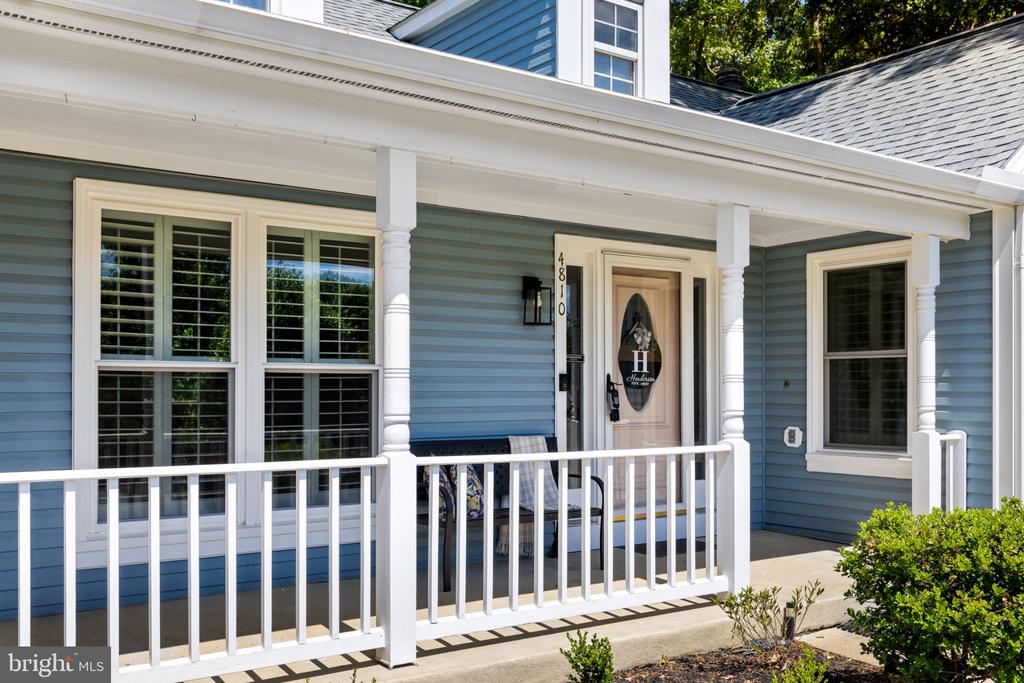 4810 QUEENSBURY CIR