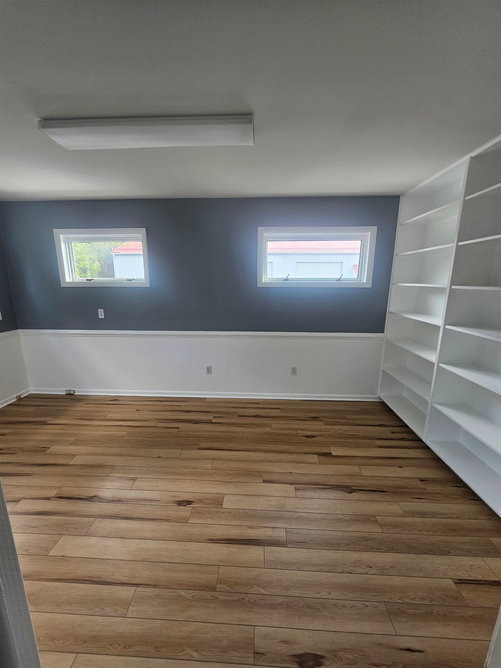 44 TINKLING SPRING RD