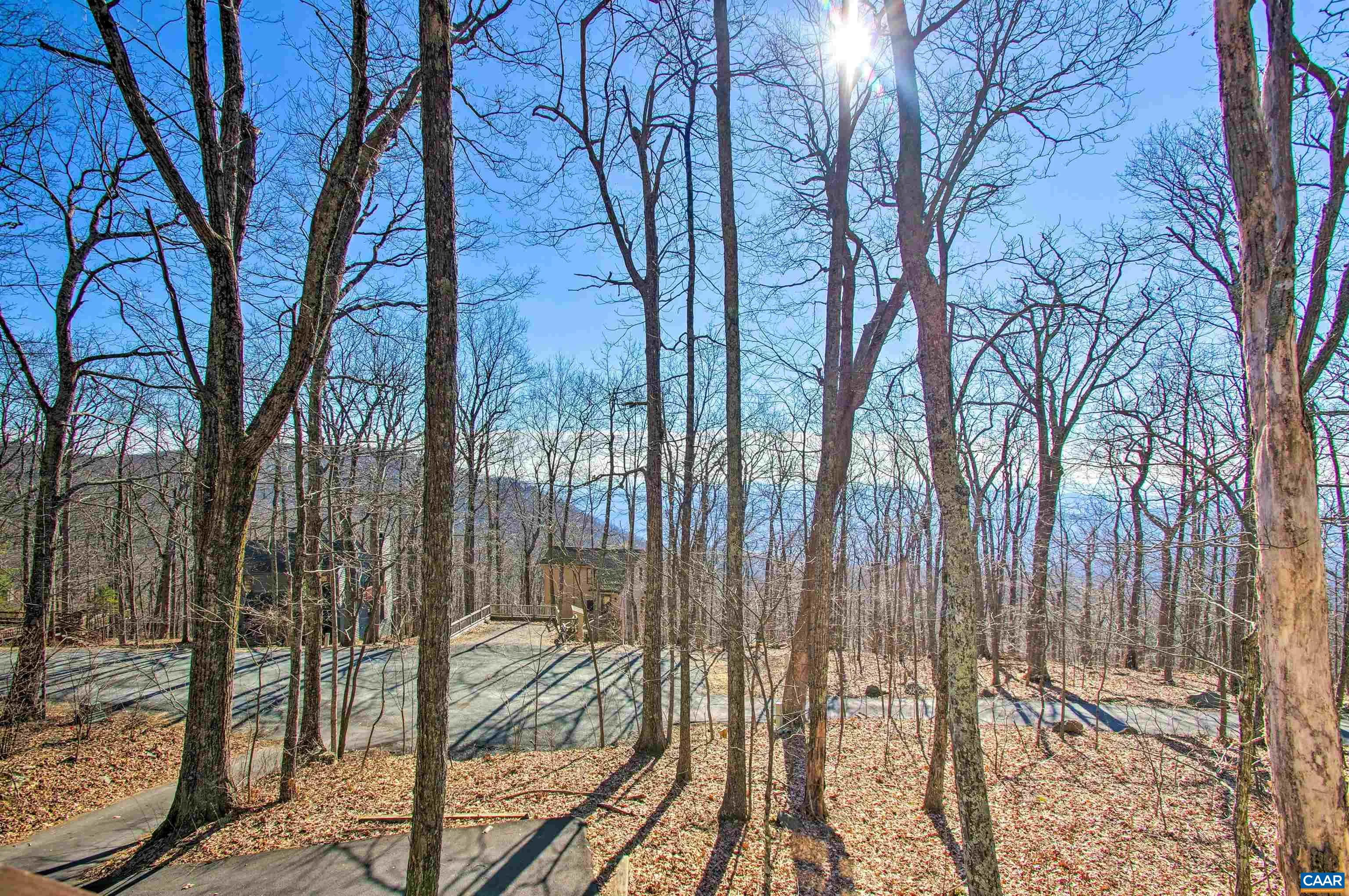 138 Oak Ln