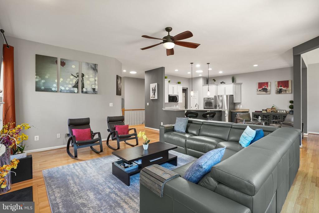 Warrenton, Virginia, United States, 4 Bedrooms Bedrooms, ,3 BathroomsBathrooms,Residential,Active,205137