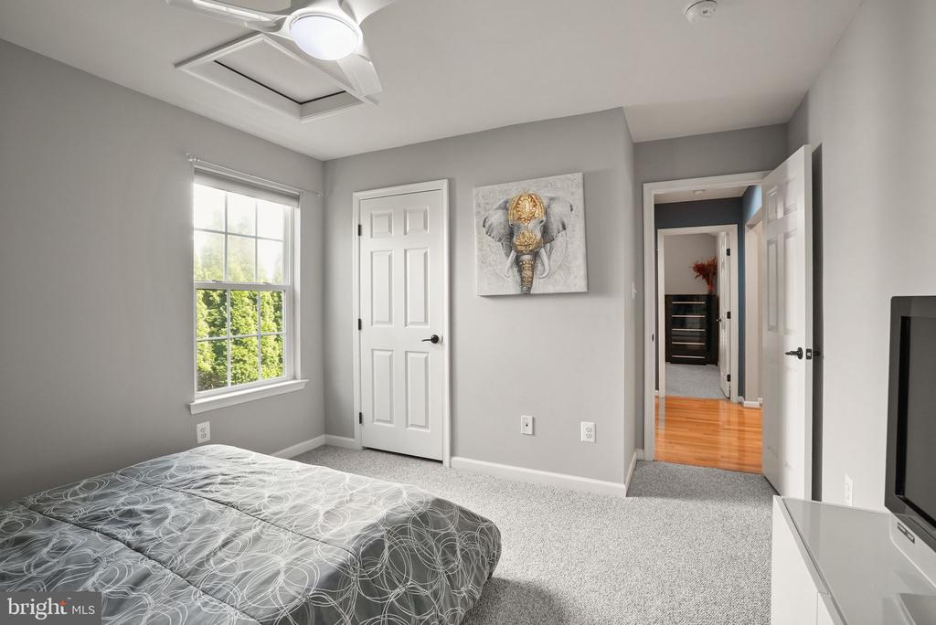 Warrenton, Virginia, United States, 4 Bedrooms Bedrooms, ,3 BathroomsBathrooms,Residential,Active,205137