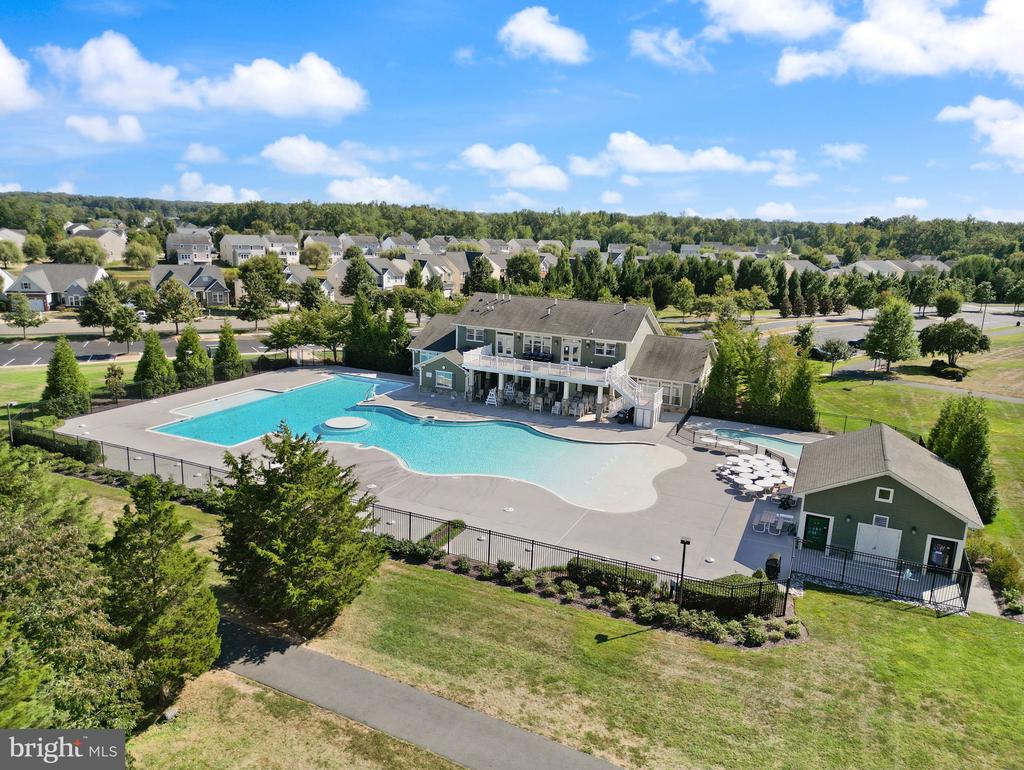 Warrenton, Virginia, United States, 4 Bedrooms Bedrooms, ,3 BathroomsBathrooms,Residential,Active,205137