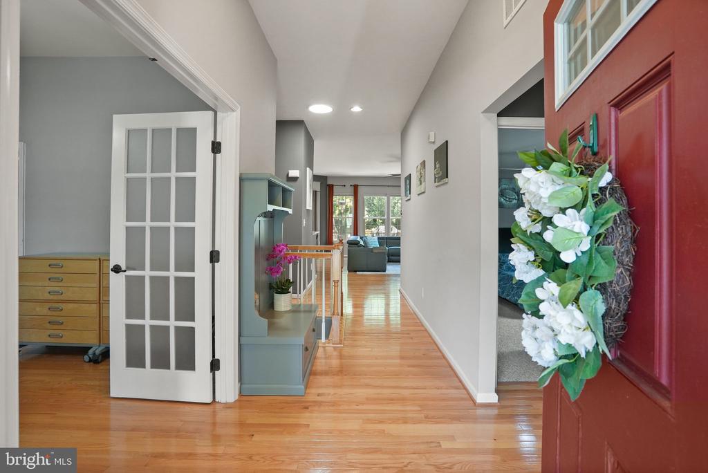 Warrenton, Virginia, United States, 4 Bedrooms Bedrooms, ,3 BathroomsBathrooms,Residential,Active,205137