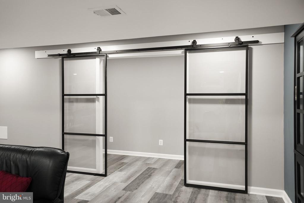 Warrenton, Virginia, United States, 4 Bedrooms Bedrooms, ,3 BathroomsBathrooms,Residential,Active,205137