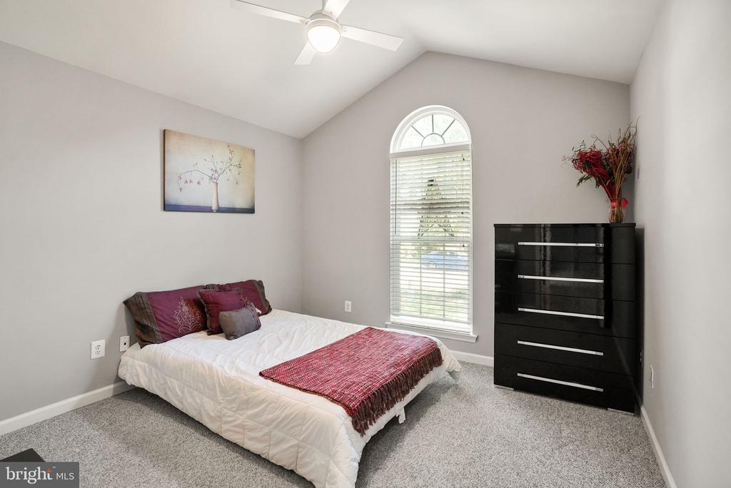 Warrenton, Virginia, United States, 4 Bedrooms Bedrooms, ,3 BathroomsBathrooms,Residential,Active,205137