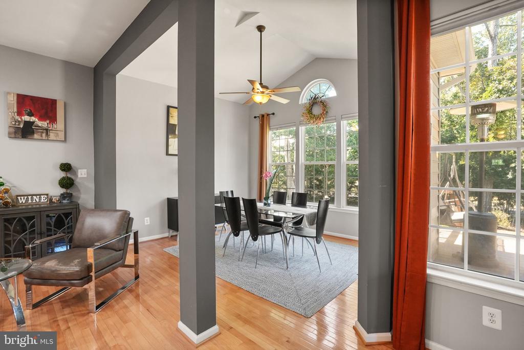 Warrenton, Virginia, United States, 4 Bedrooms Bedrooms, ,3 BathroomsBathrooms,Residential,Active,205137