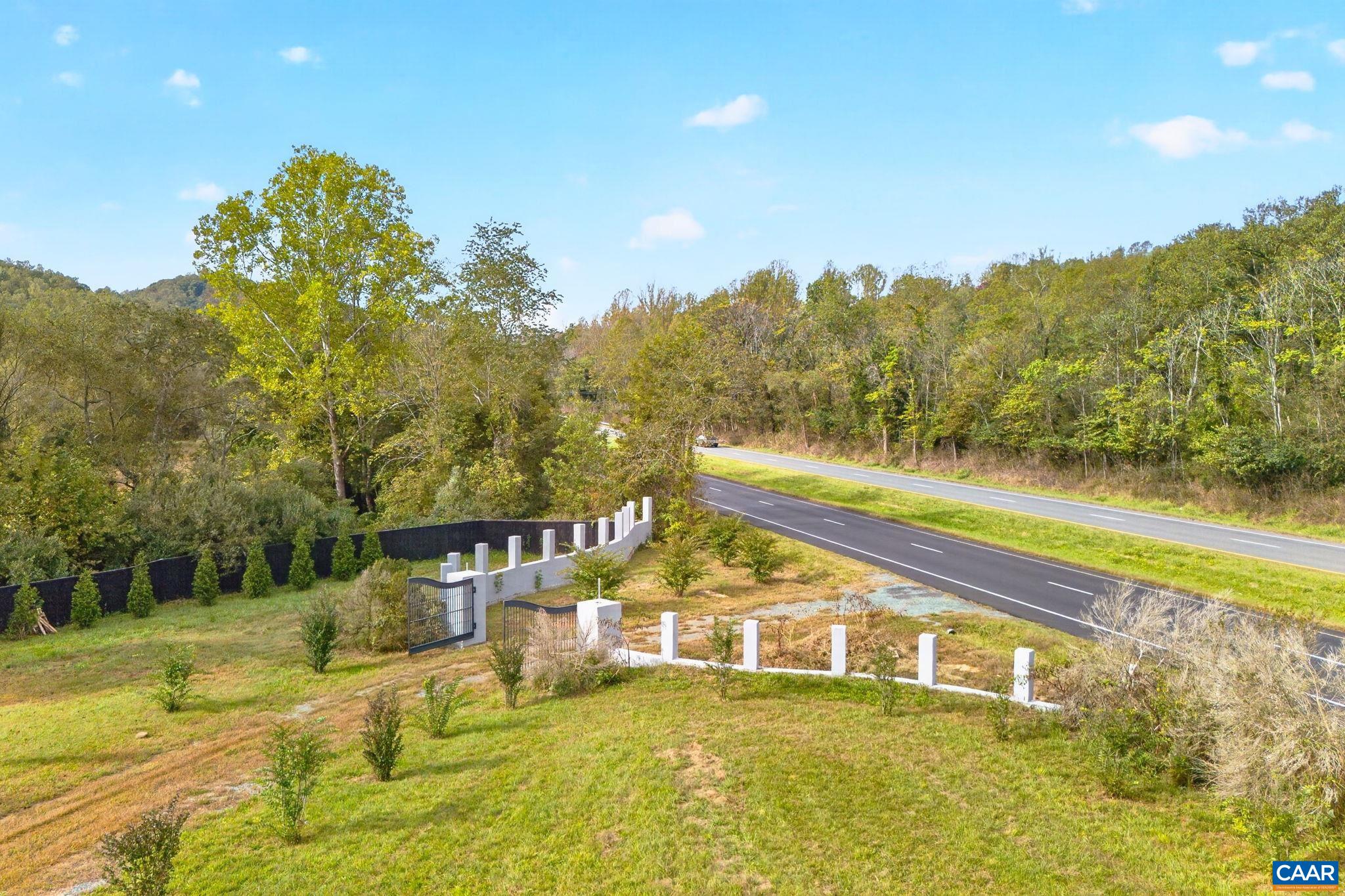 00 ARROWHEAD LN