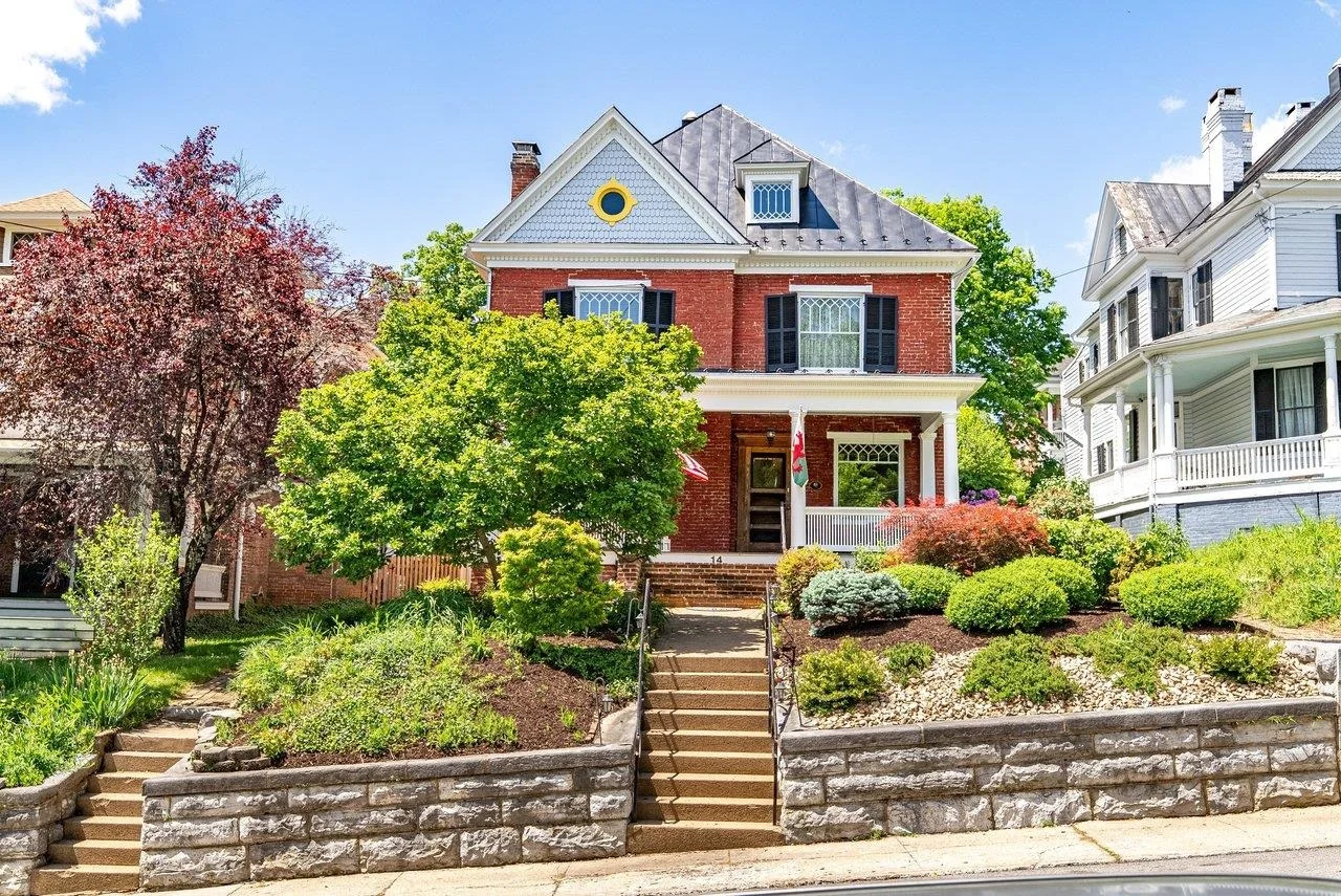14 Coalter St S