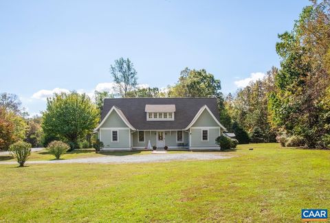 Photo of 30 Cedar Meadow Dr, Nellysford, VA 22958 (MLS # 670021)