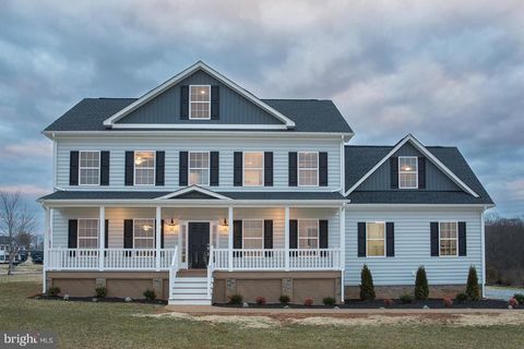 Photo of 155 Glenmore Ln, Keswick, VA 22947 (MLS # VALA2006128)
