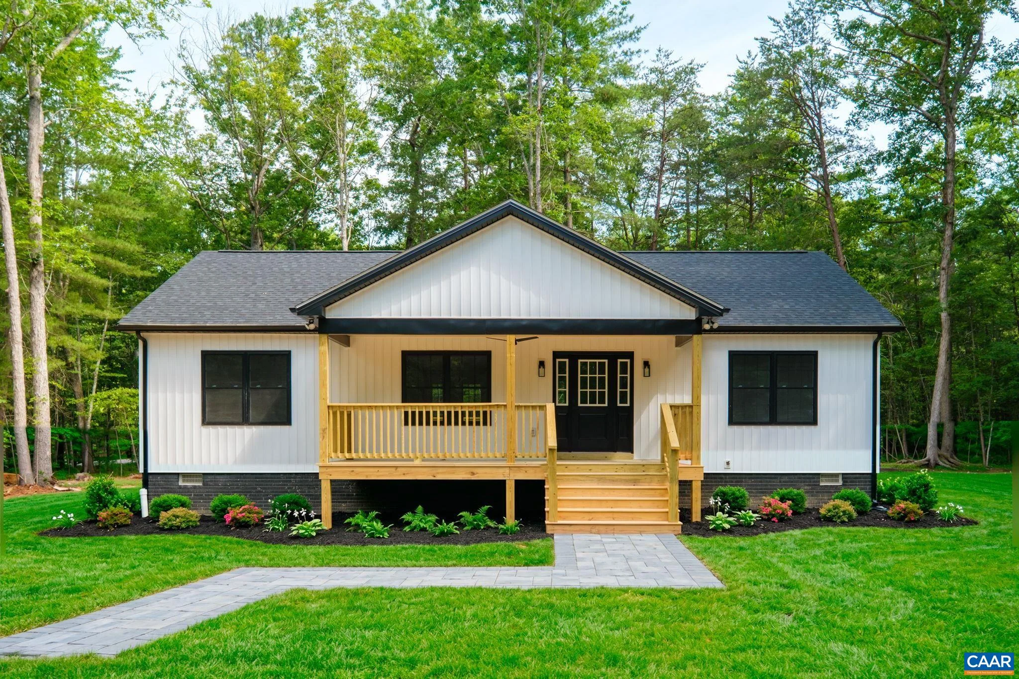 000 Forest Chapel Ln, Crimora, VA, 24431