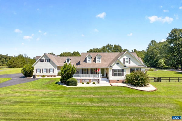 6919 FREDERICKSBURG RD, BARBOURSVILLE, VA 22923 - Image 6cdd6ca7653d74e76d4bf0b0b5cd90e0/2129225047