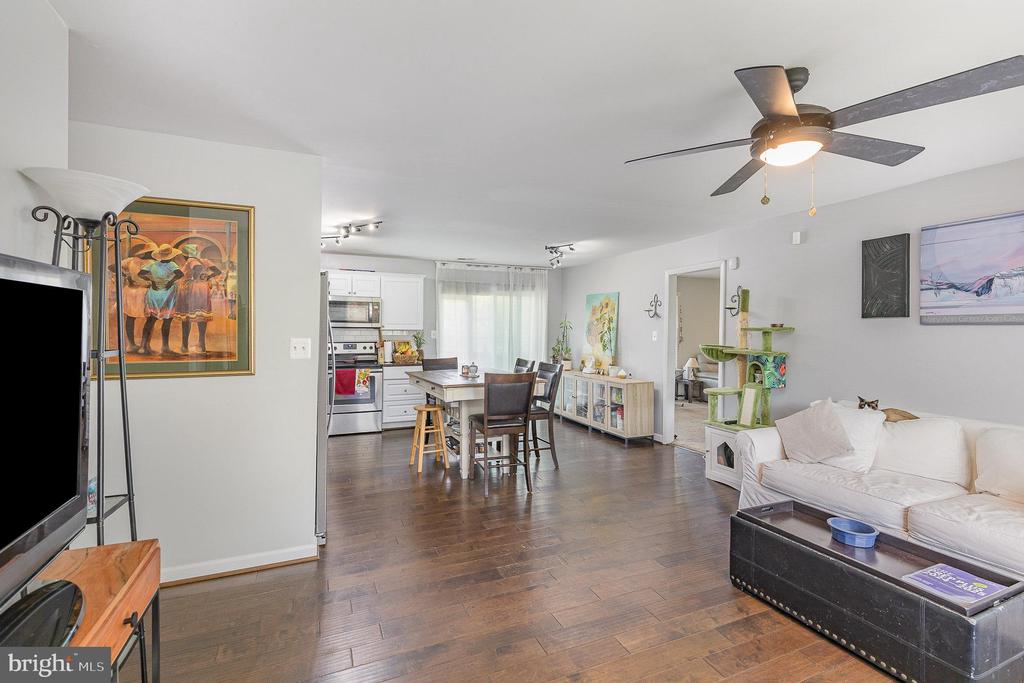 Fredericksburg, Virginia 22407, United States, 3 Bedrooms Bedrooms, ,2 BathroomsBathrooms,Residential,Pending,111739