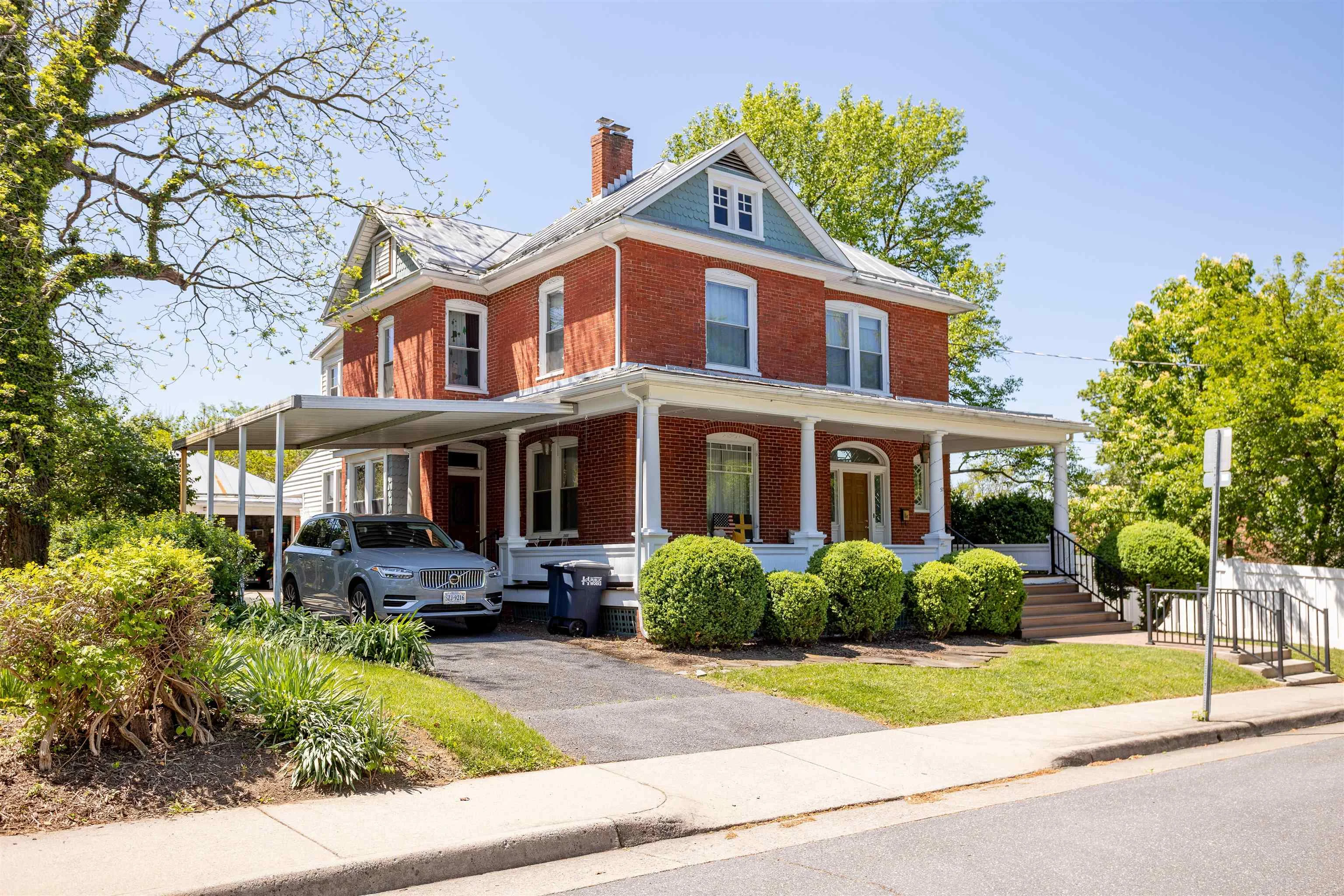 57 Paul St