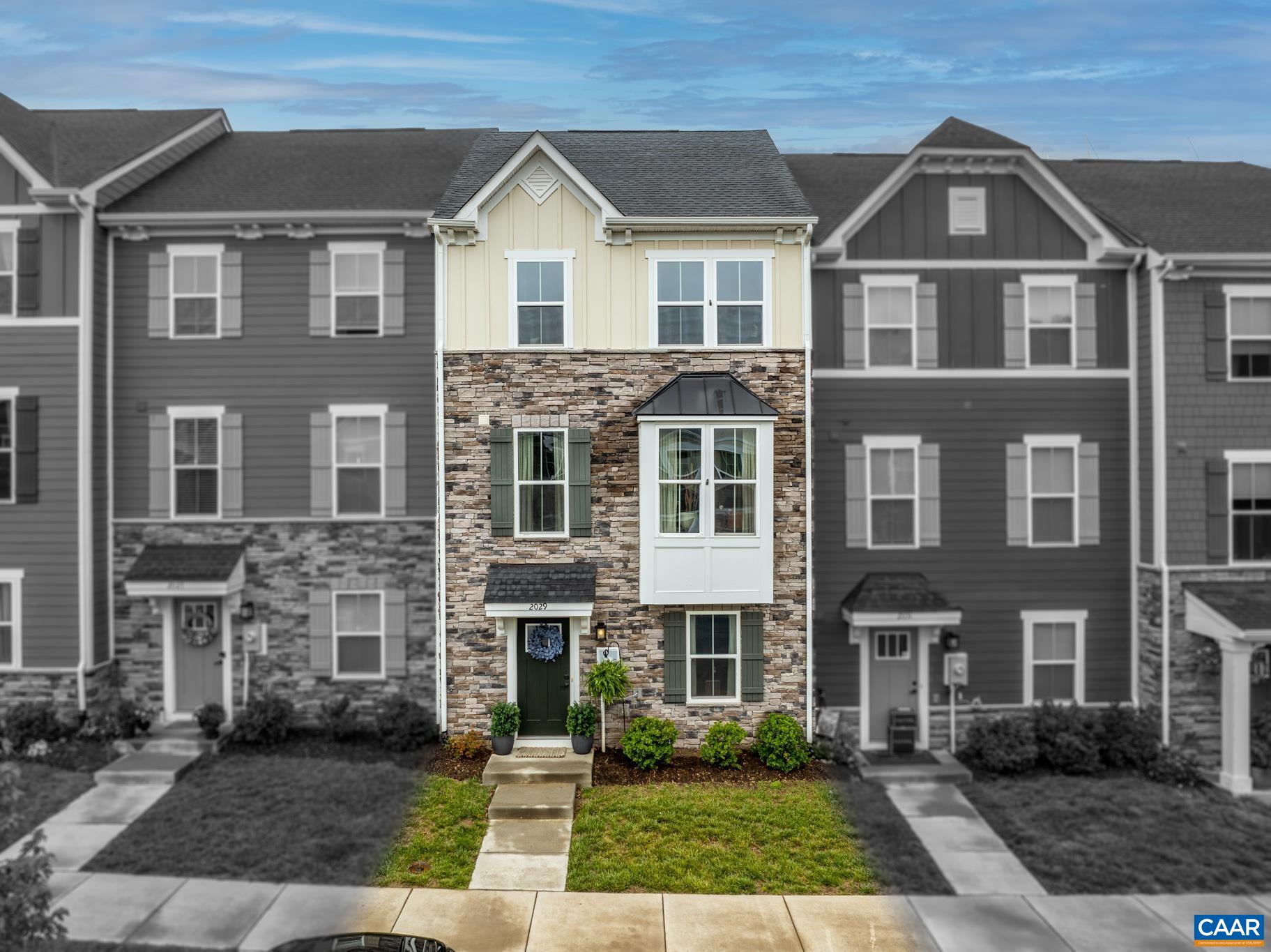2029 LANDON LN