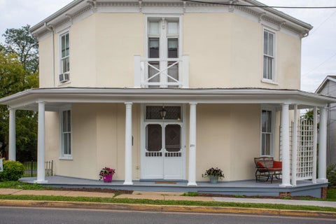 Photo of 271 Liberty St S, Harrisonburg, VA 22801 (MLS # 681361)