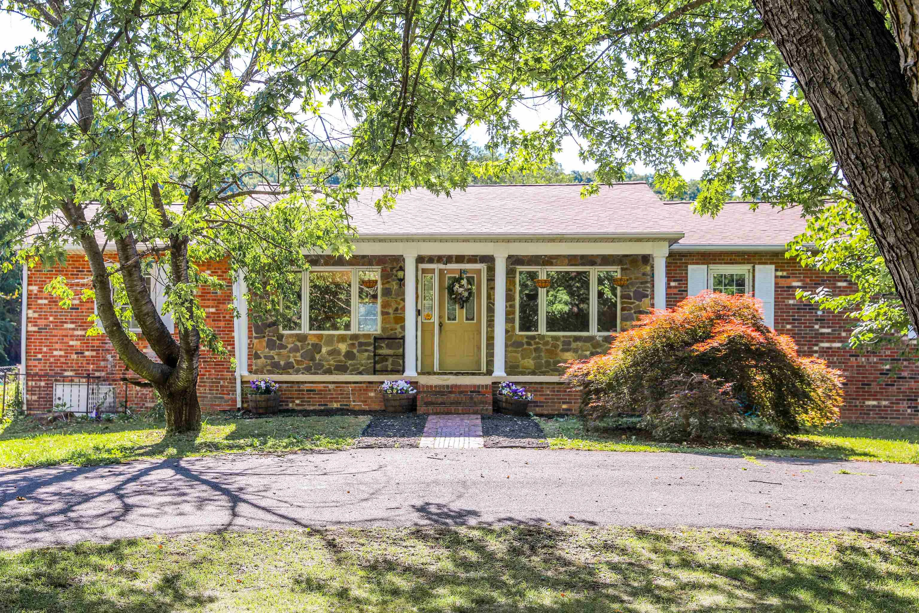 234 Montgomery Rd